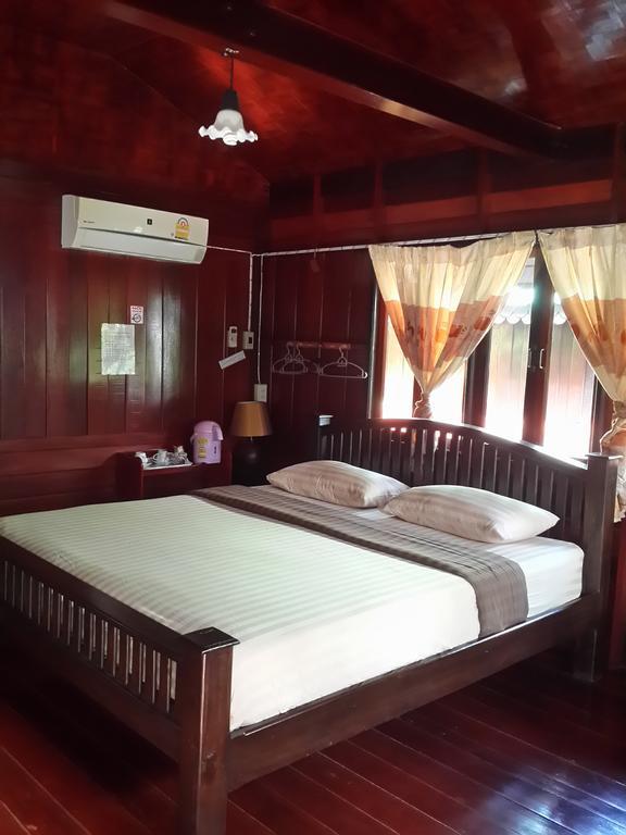 Baan Kong Homestay Phra Nakhon Si Ayutthaya Buitenkant foto