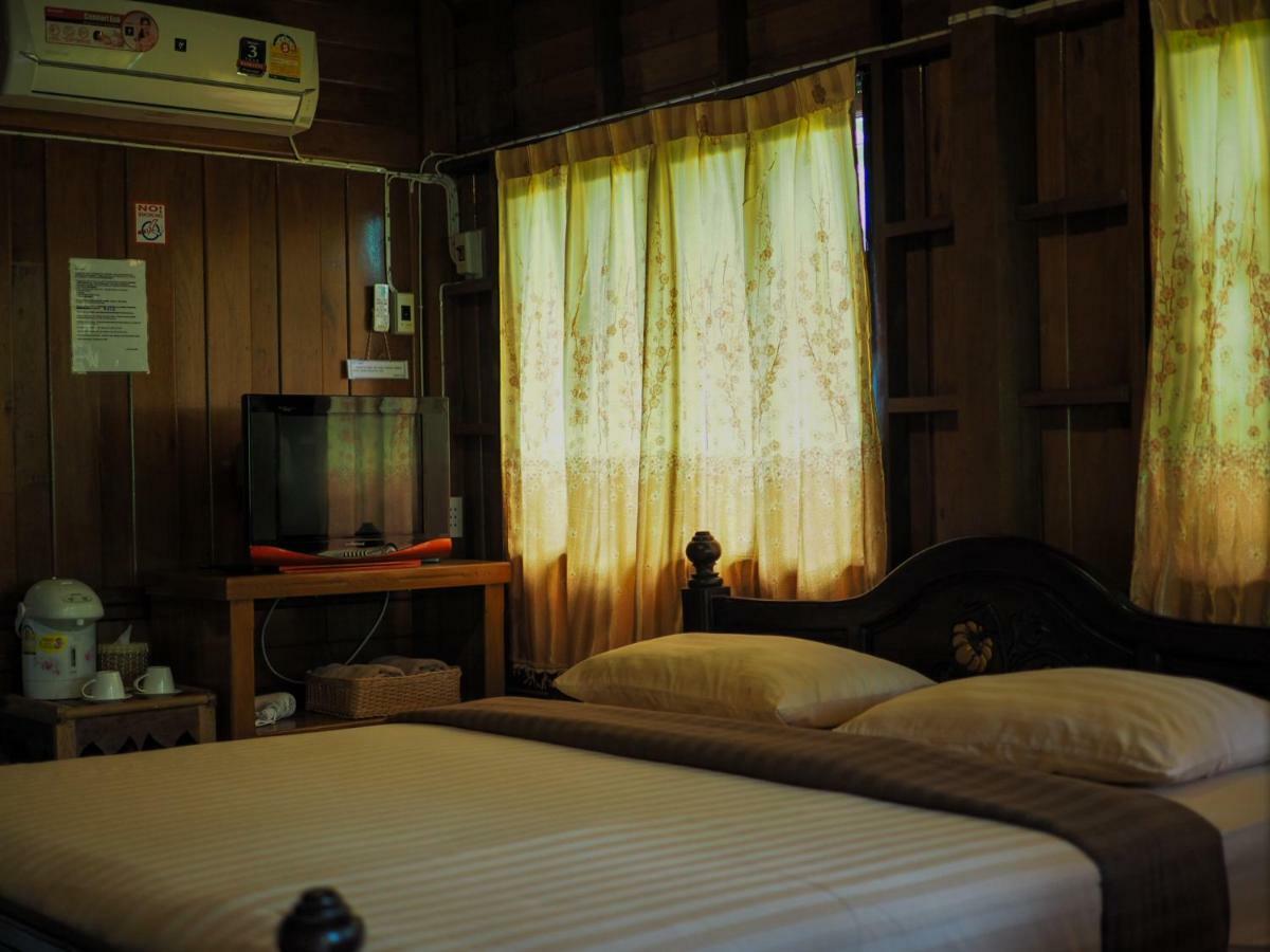 Baan Kong Homestay Phra Nakhon Si Ayutthaya Buitenkant foto