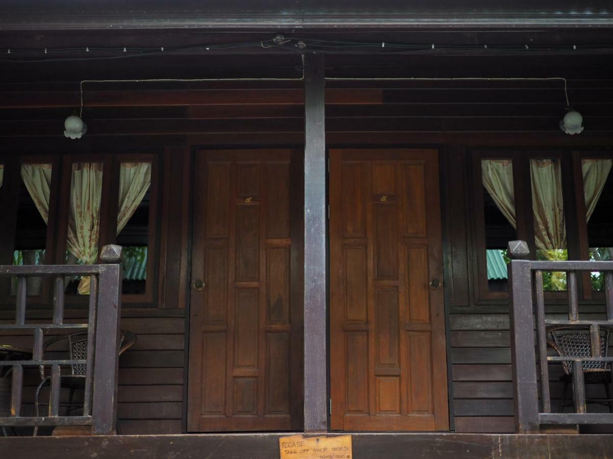 Baan Kong Homestay Phra Nakhon Si Ayutthaya Buitenkant foto